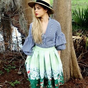 Boutique Gubgham puff sleeve blouse/ bodysuit